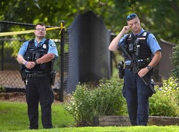 School shooting a Minneapolis, il killer spara e si suicida