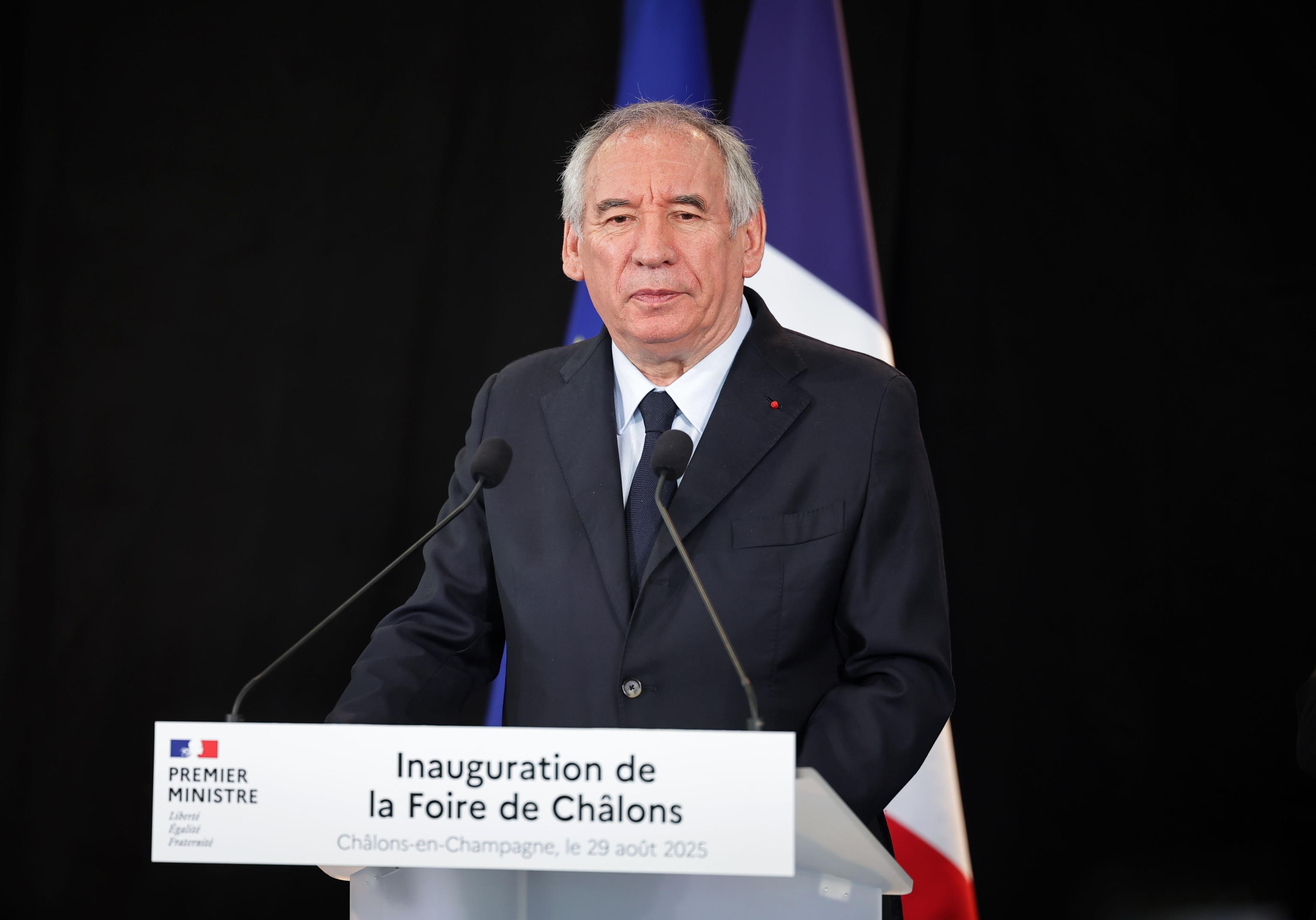 Bayrou mette il broncio e attacca l’Italia