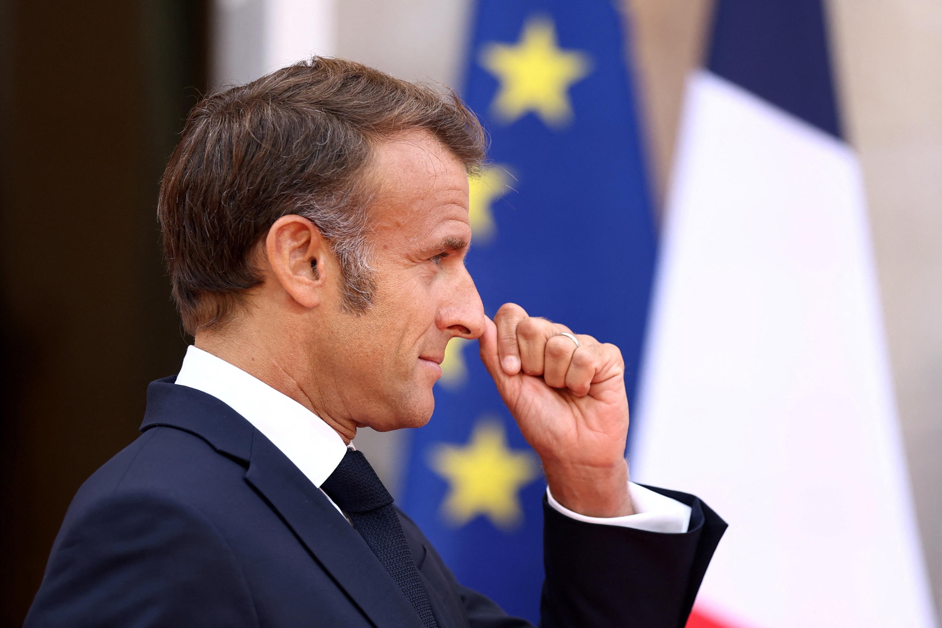 Dice a noi, monsieur Macron?