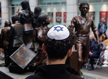 Sempre con la kippah, giammai con la kefiah