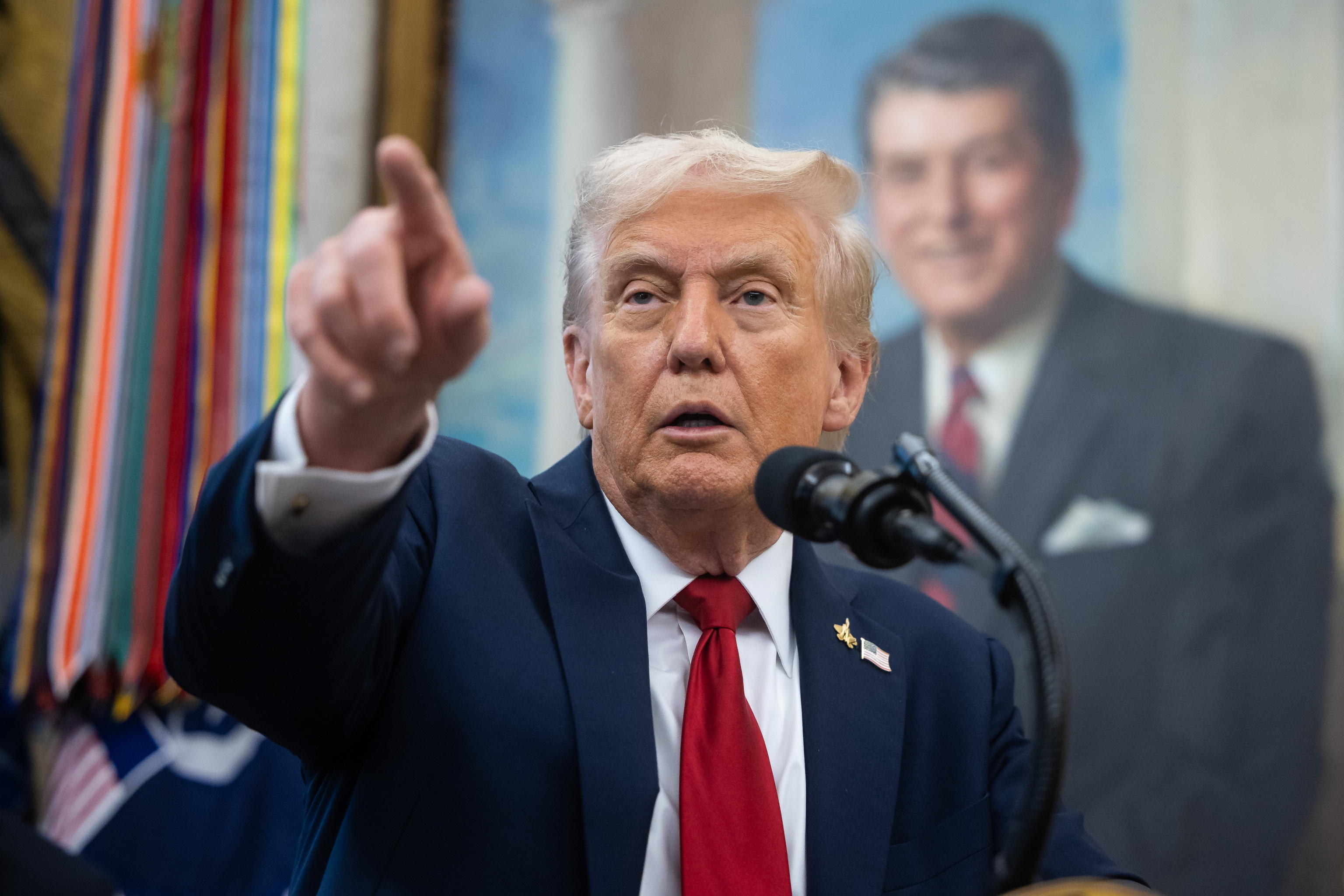 Trump “Salvador mundi”: la Flotilla arenata