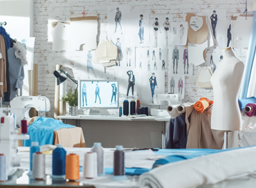 Il sarto di Stato: quando la moda diventa un’impresa pubblica