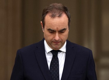 Dimissioni Lecornu, Macron prova l’impossibile