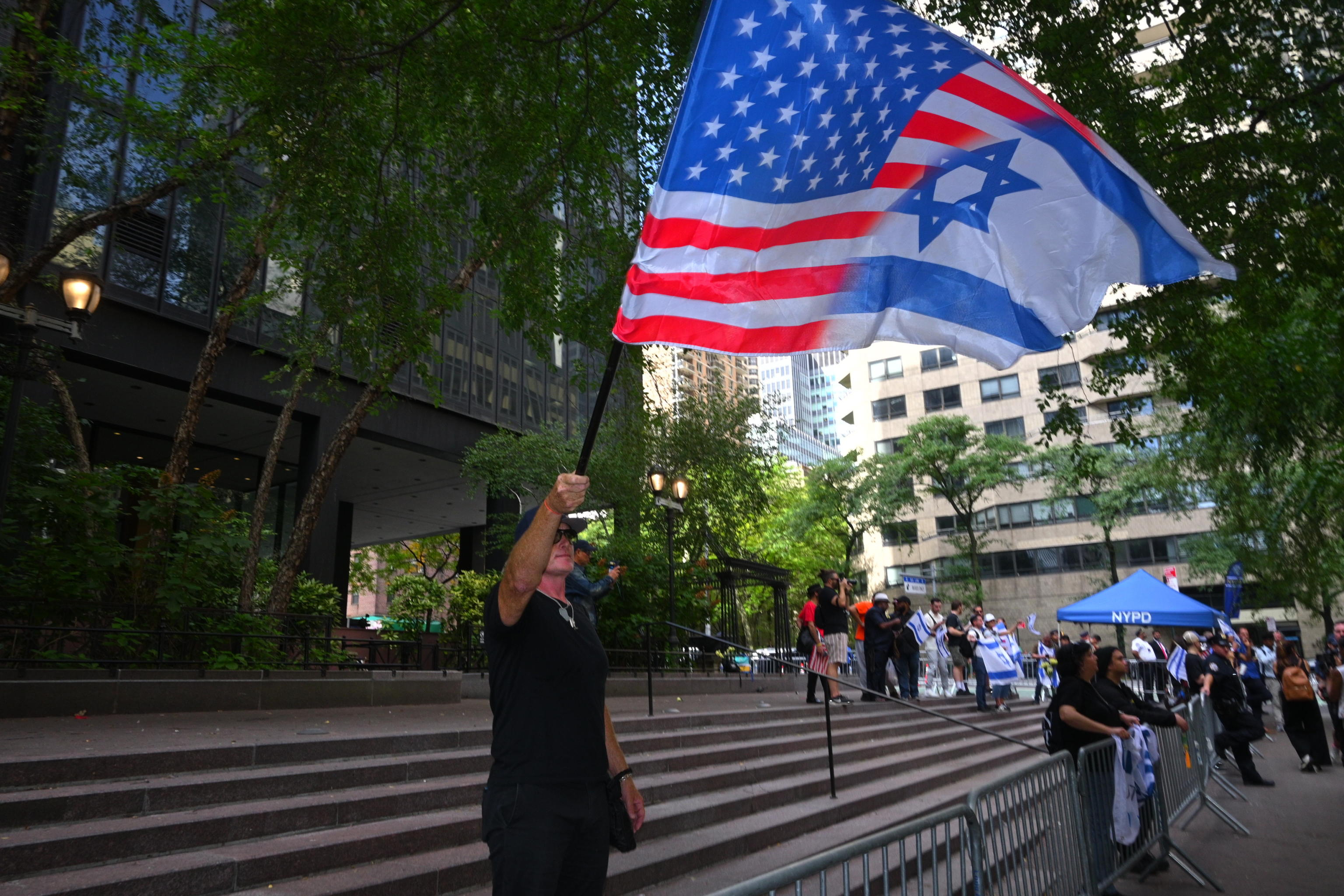 Come combattere l’antisemitismo