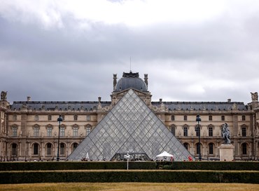 Furto del secolo: si cercano i ladri del Louvre
