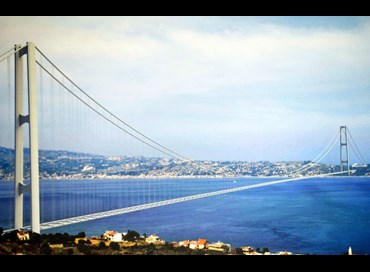 Ponte sullo Stretto, la Corte dei conti dice “no”: Meloni attacca