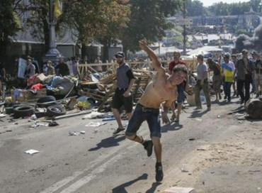 Antipatizzare per Jeffrey Sachs: chi ha comprato Piazza Maidan?