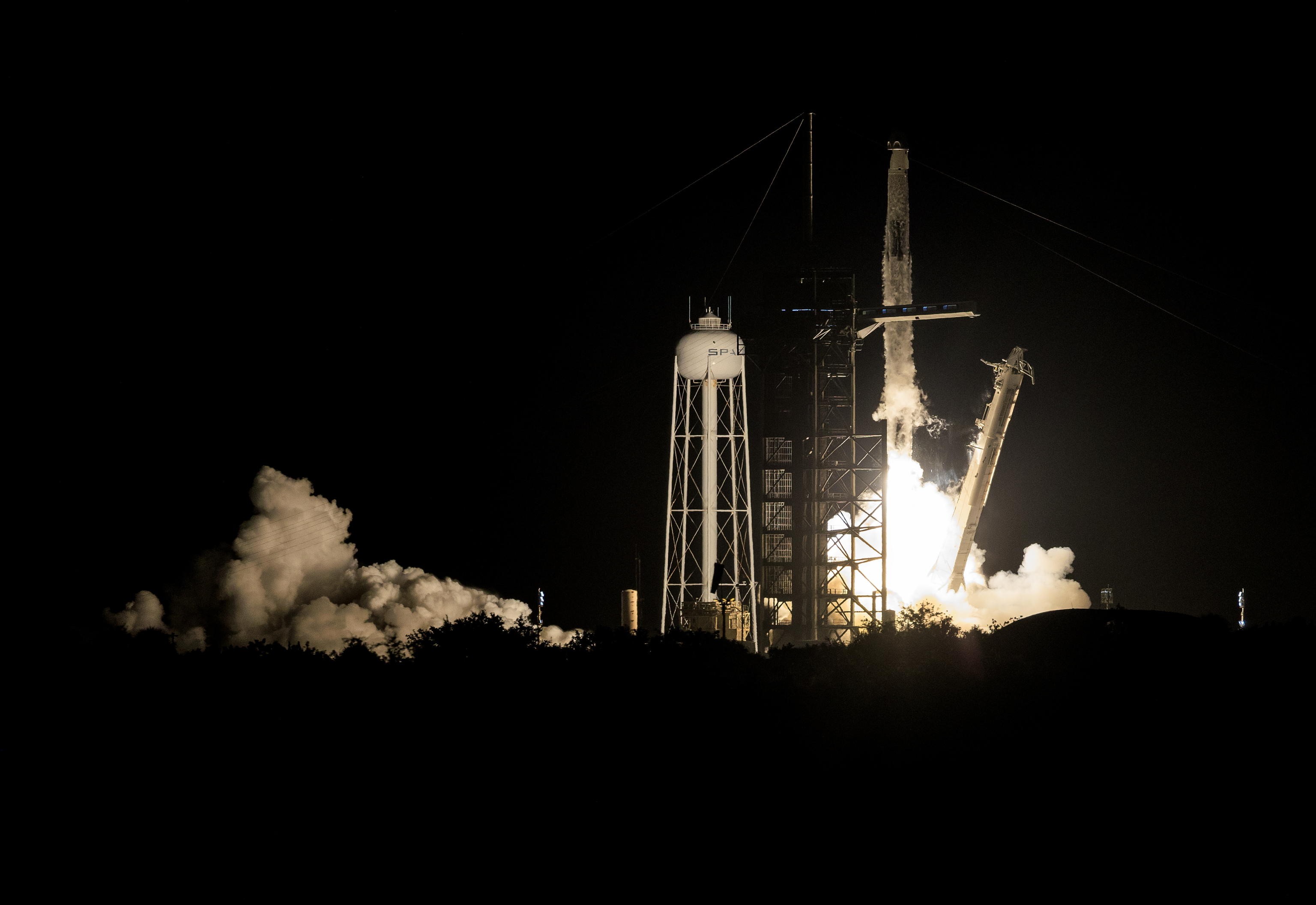 Una startup di Los Angeles lancerà la prima “arma” nello spazio