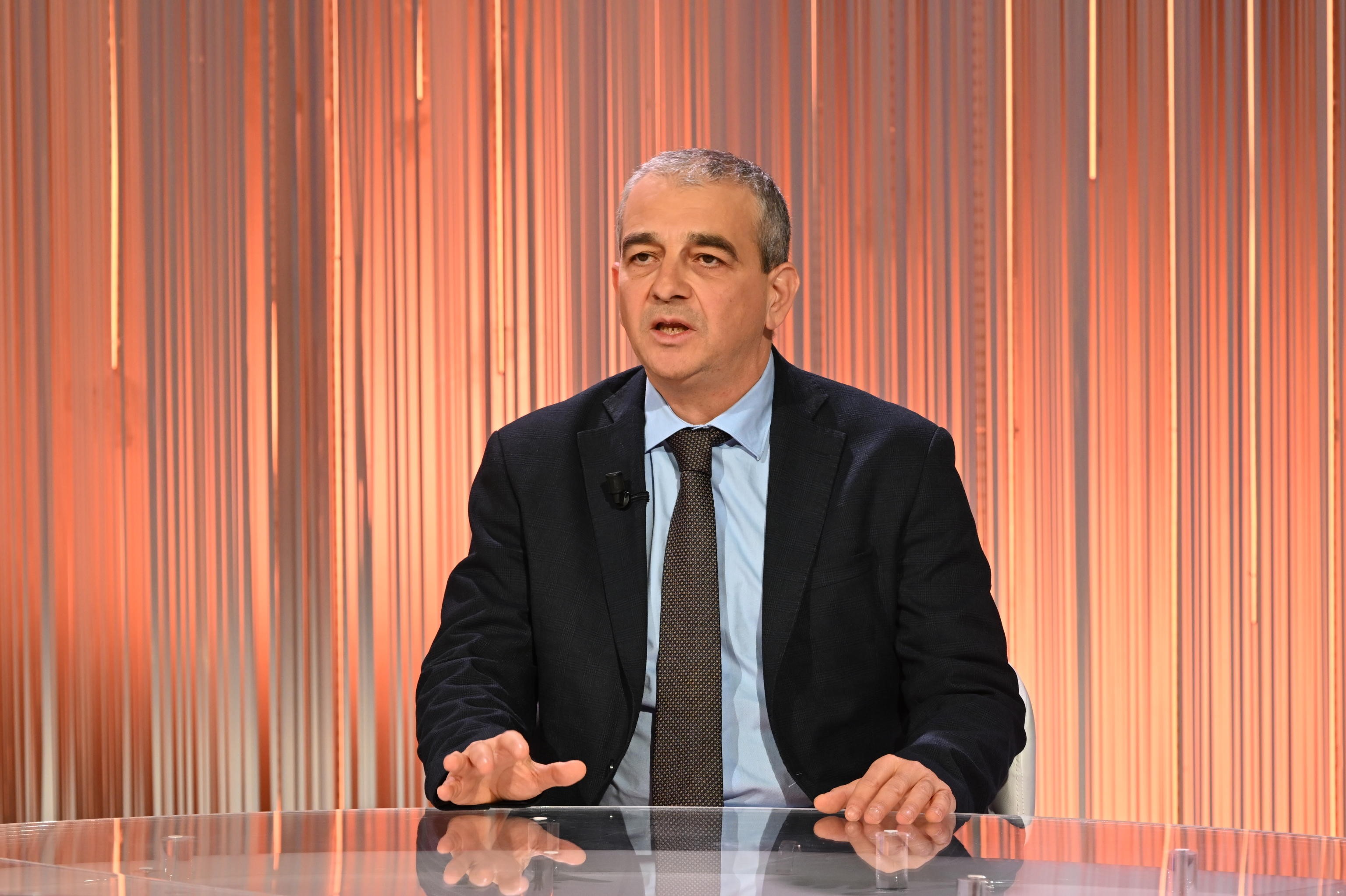 Fazzolari: com’è prevedibile la sinistra