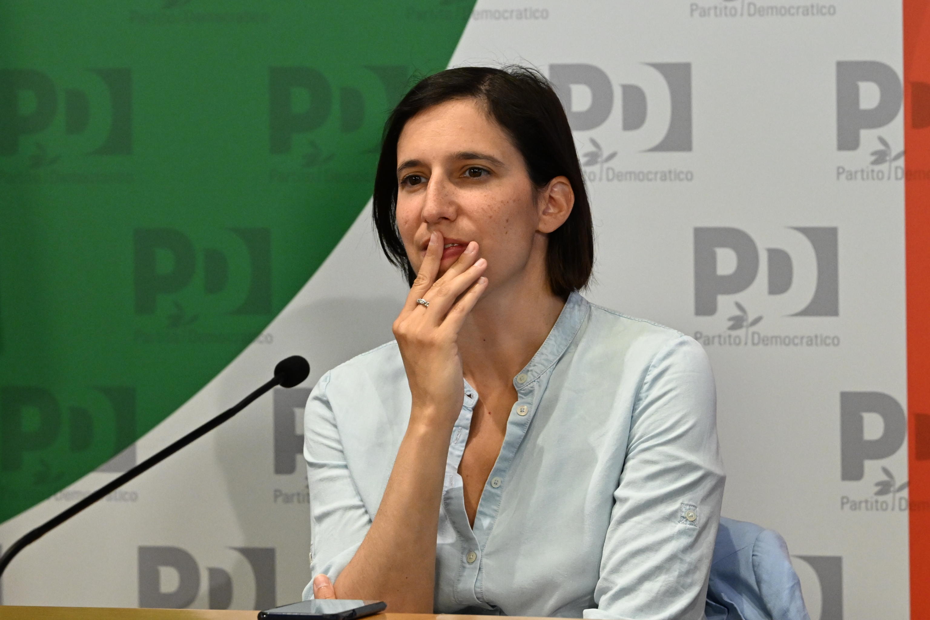 E li chiamano progressisti