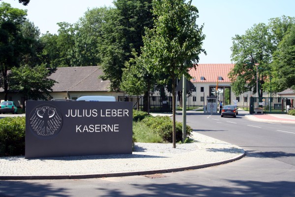 Ora Berlino si prepara alla pace armata