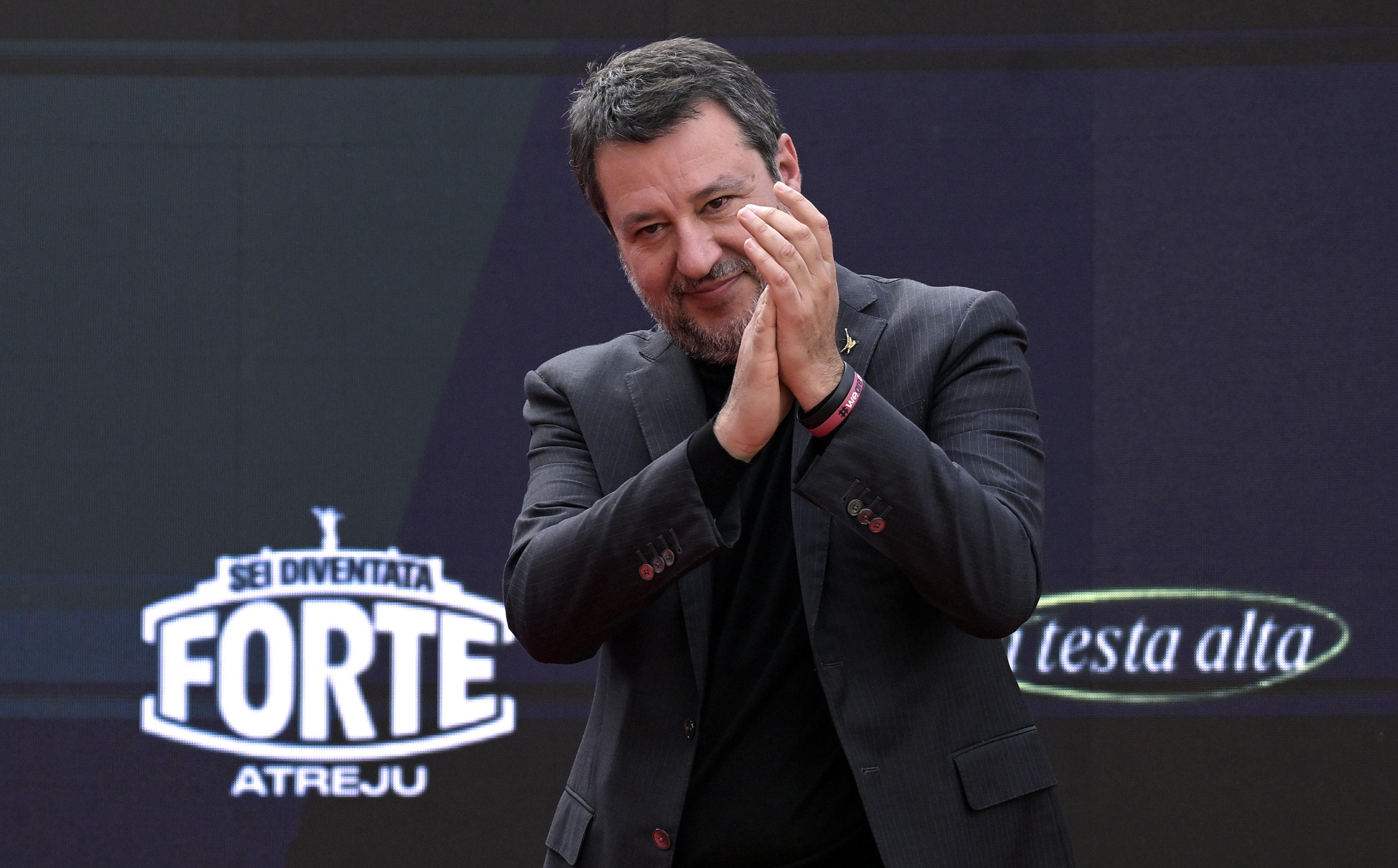 Difendere i confini non sarebbe più reato