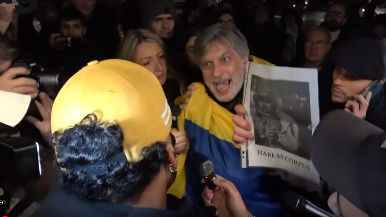 Cgil vs venezuelani: sindacato-follia