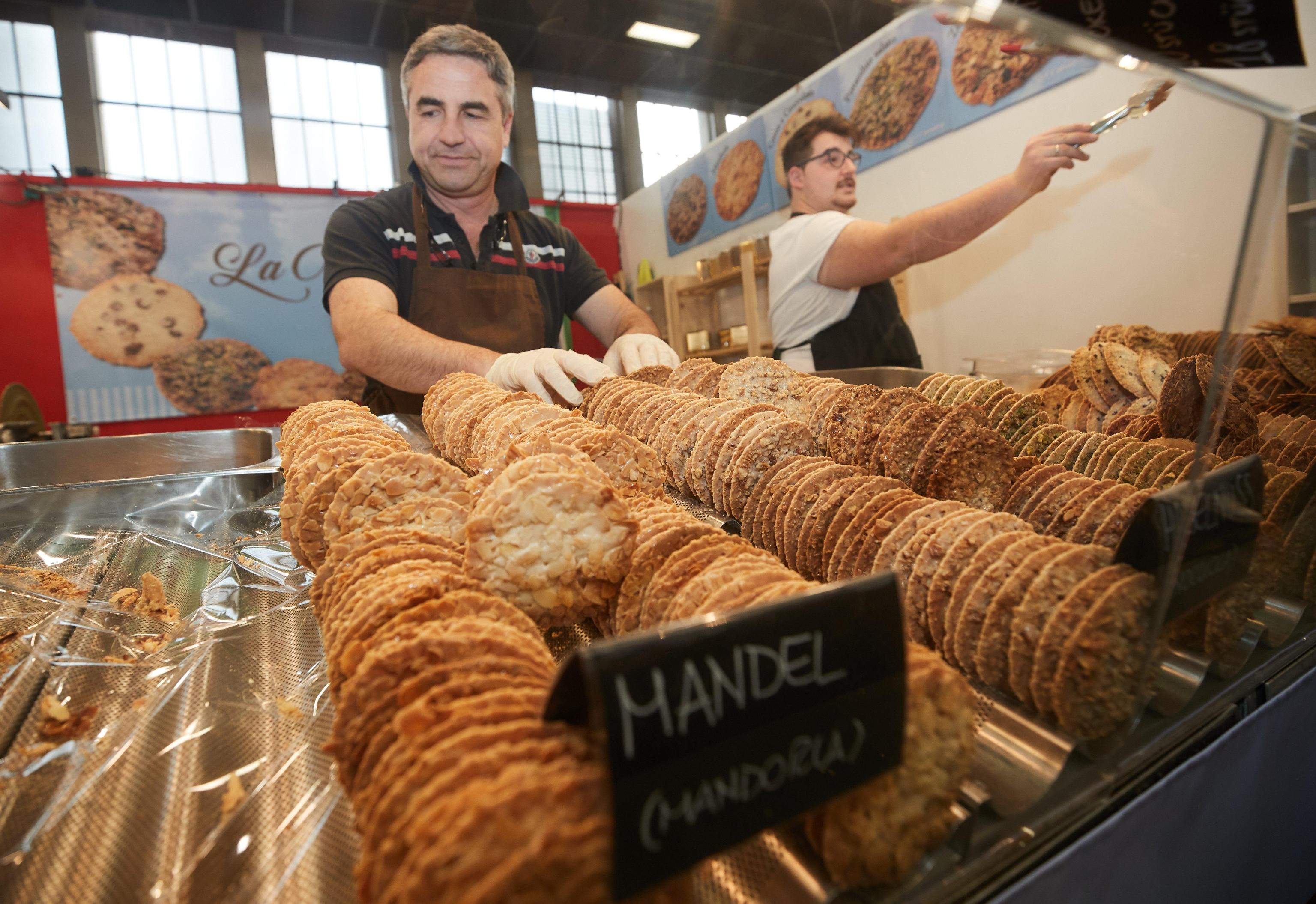 Istat: sale la fiducia dei consumatori