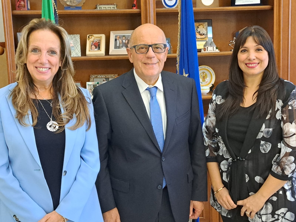 Bari, il volto dello Stato è donna