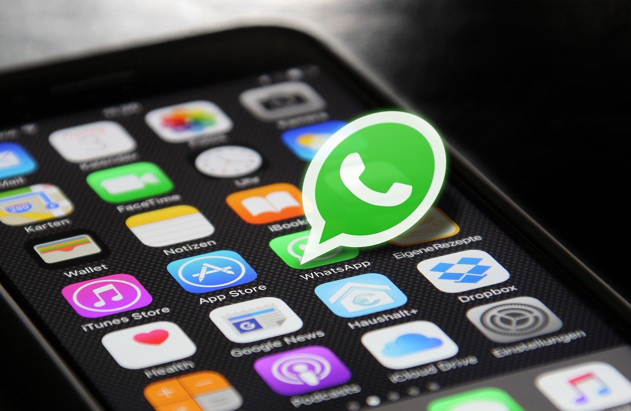 WhatsApp, nuova funzione per difendersi da cyberattacchi