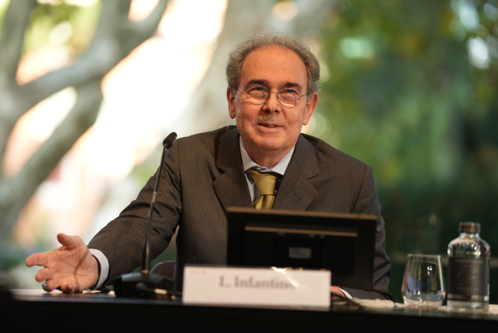 Il “liberale” come brand, il declino attuale e il metodo