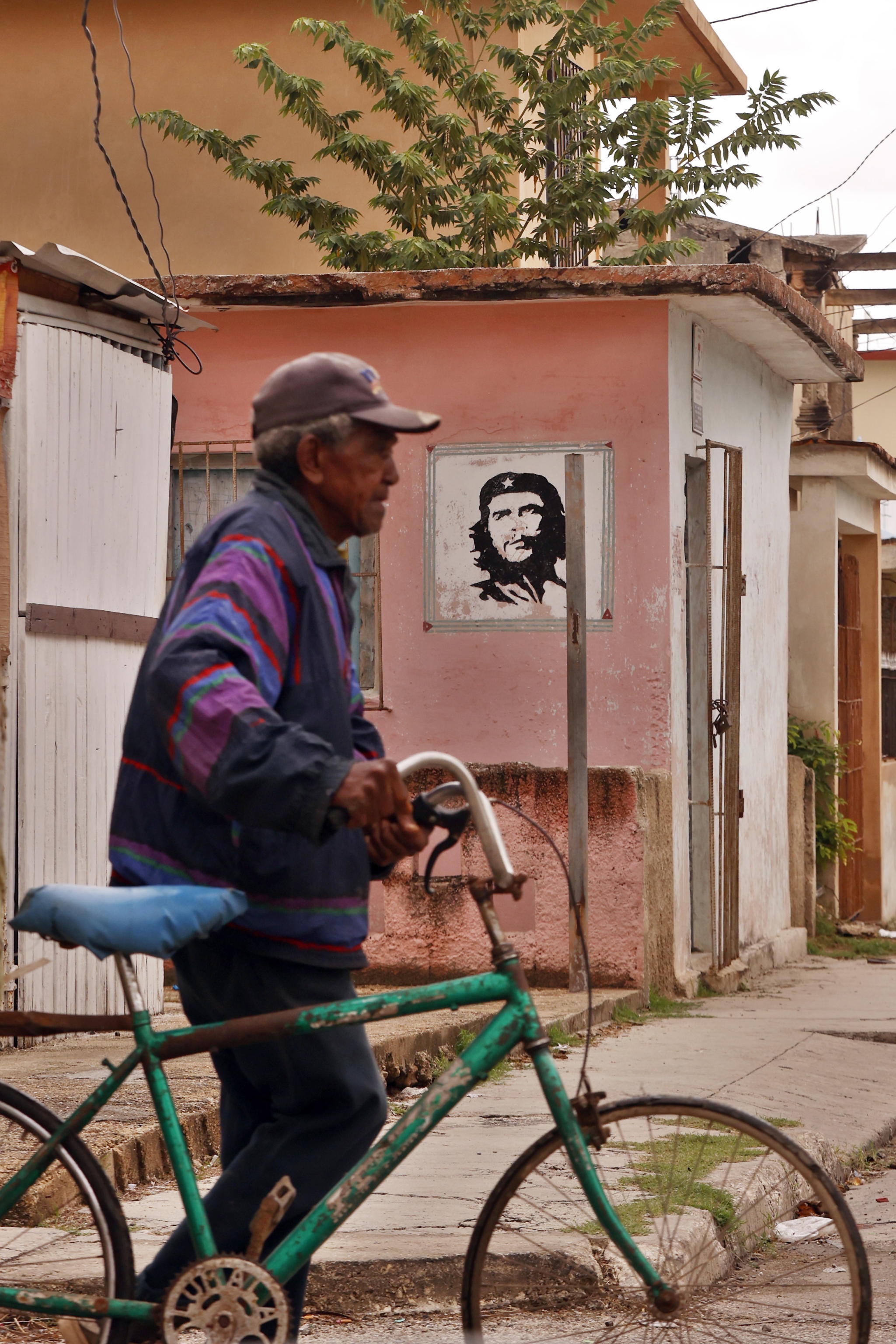 Cuba, l’isola alla deriva