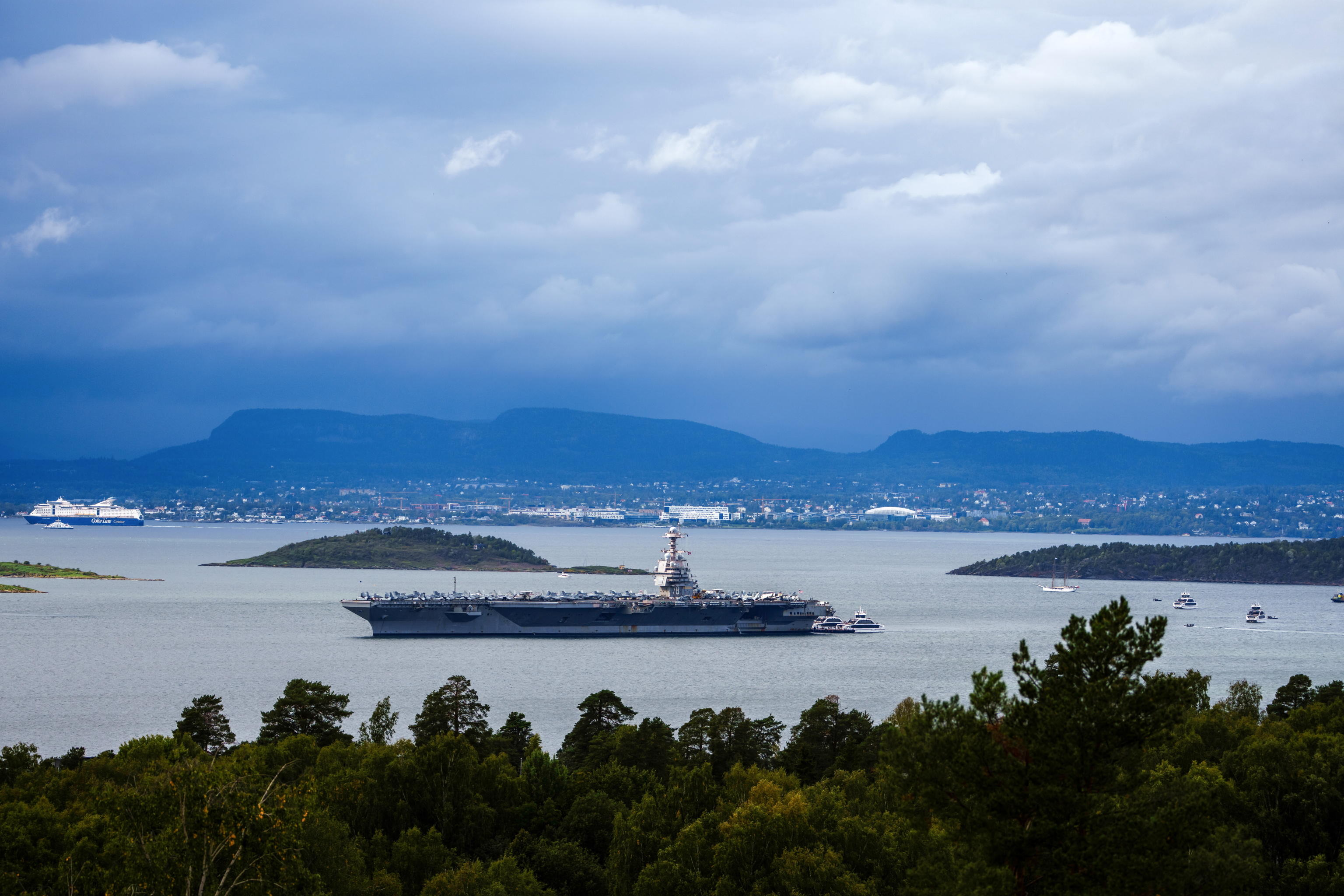 Uss Ford: direzione Medio Oriente