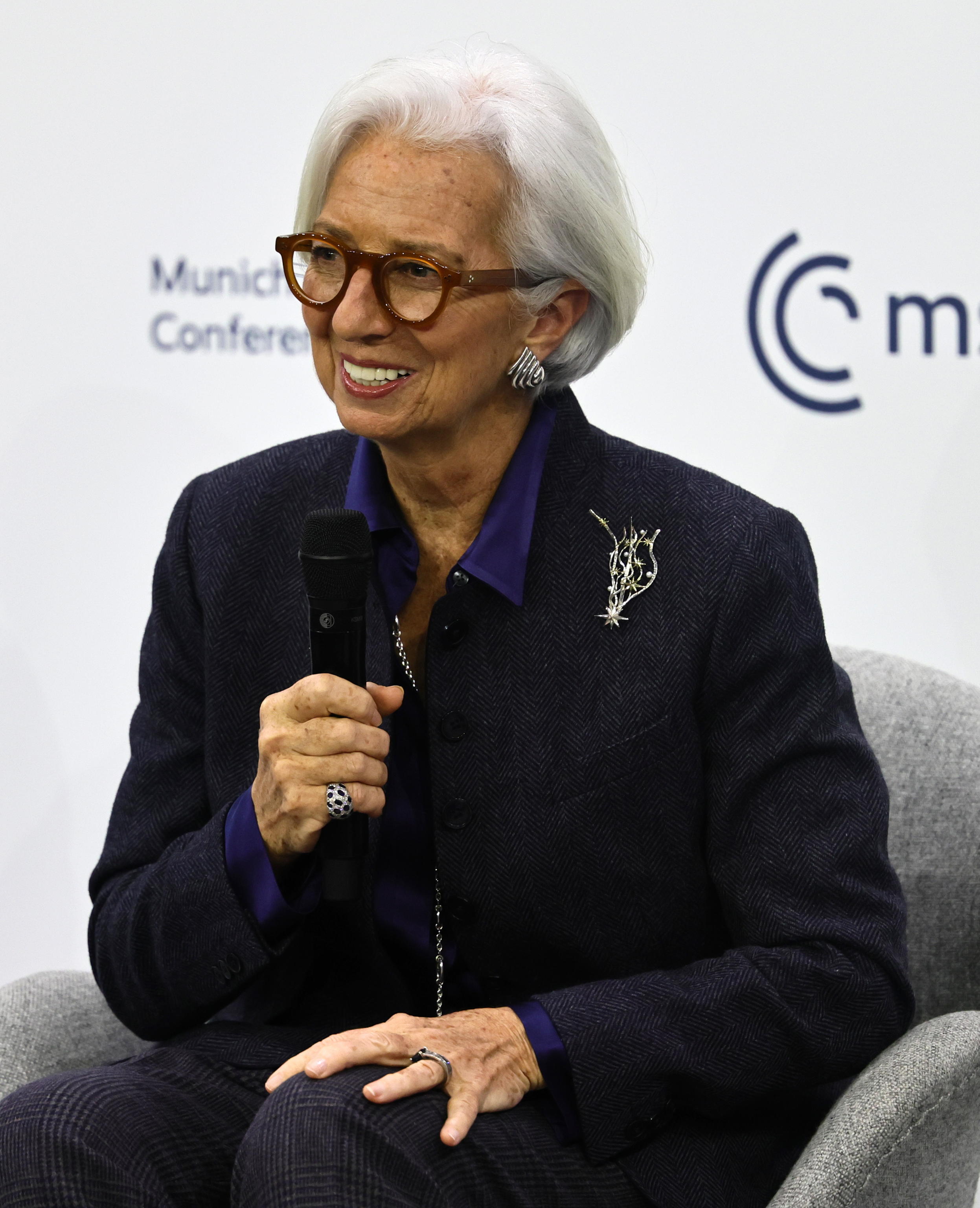 Lagarde: si farà da parte per accontentare Macron?
