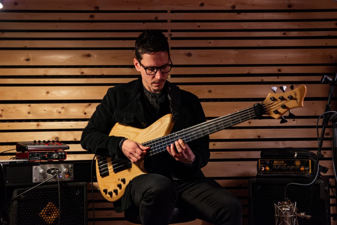 Domani esce “Flow”, l’album del bassista Gianfranco De Lisi 