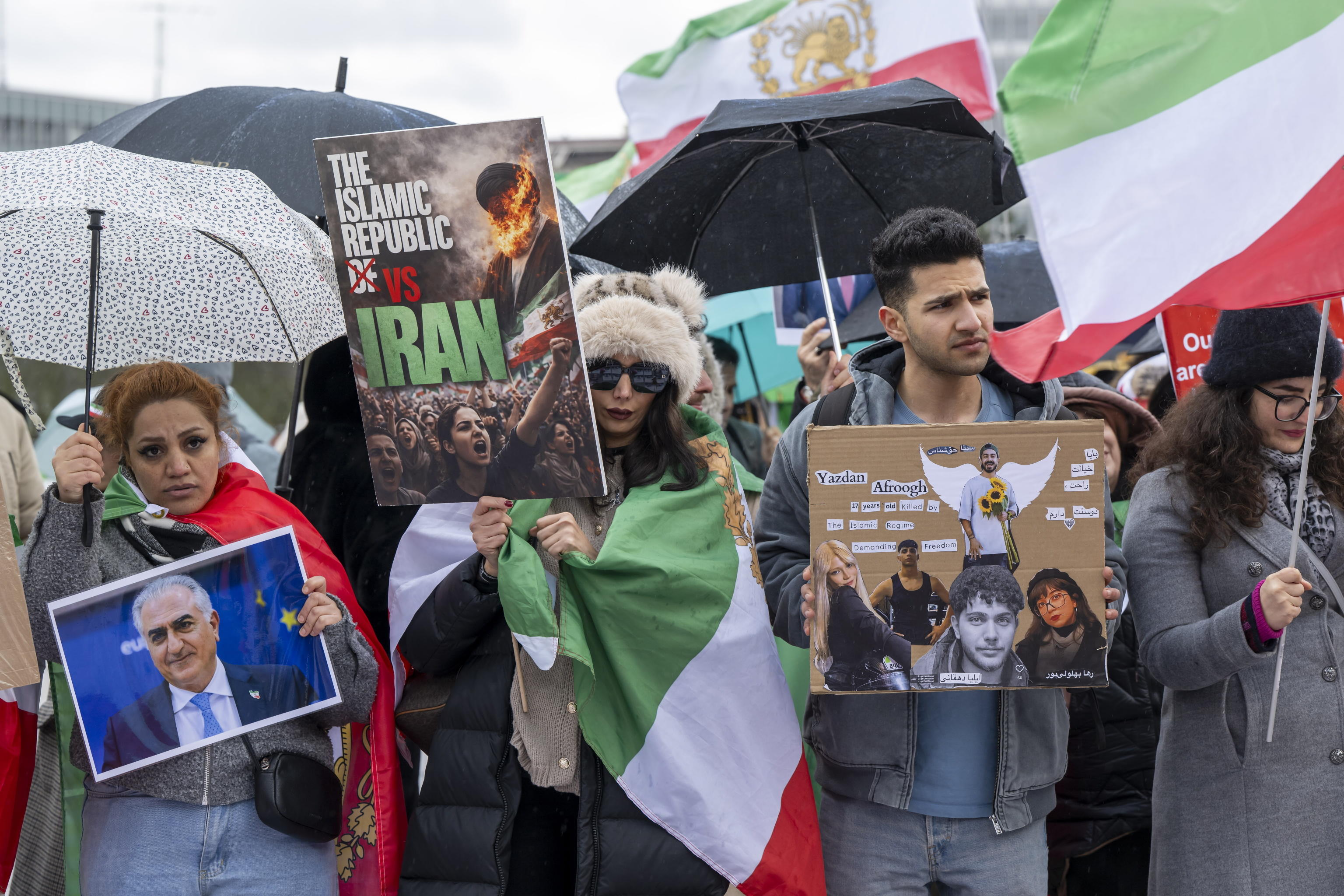 Iran: gli Usa attacchino ora