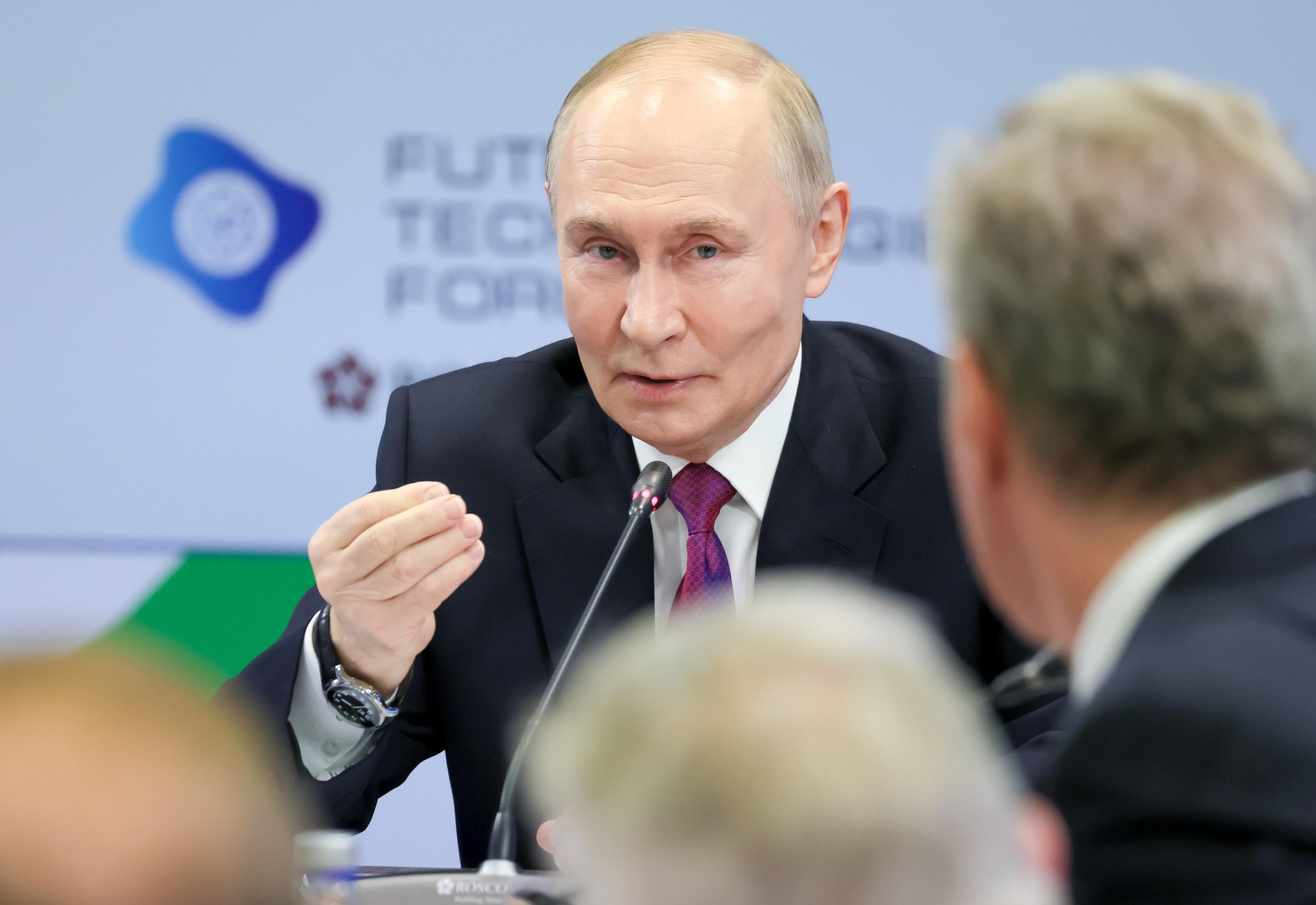 La prigione di Vladimir Putin: la “logica bellica”