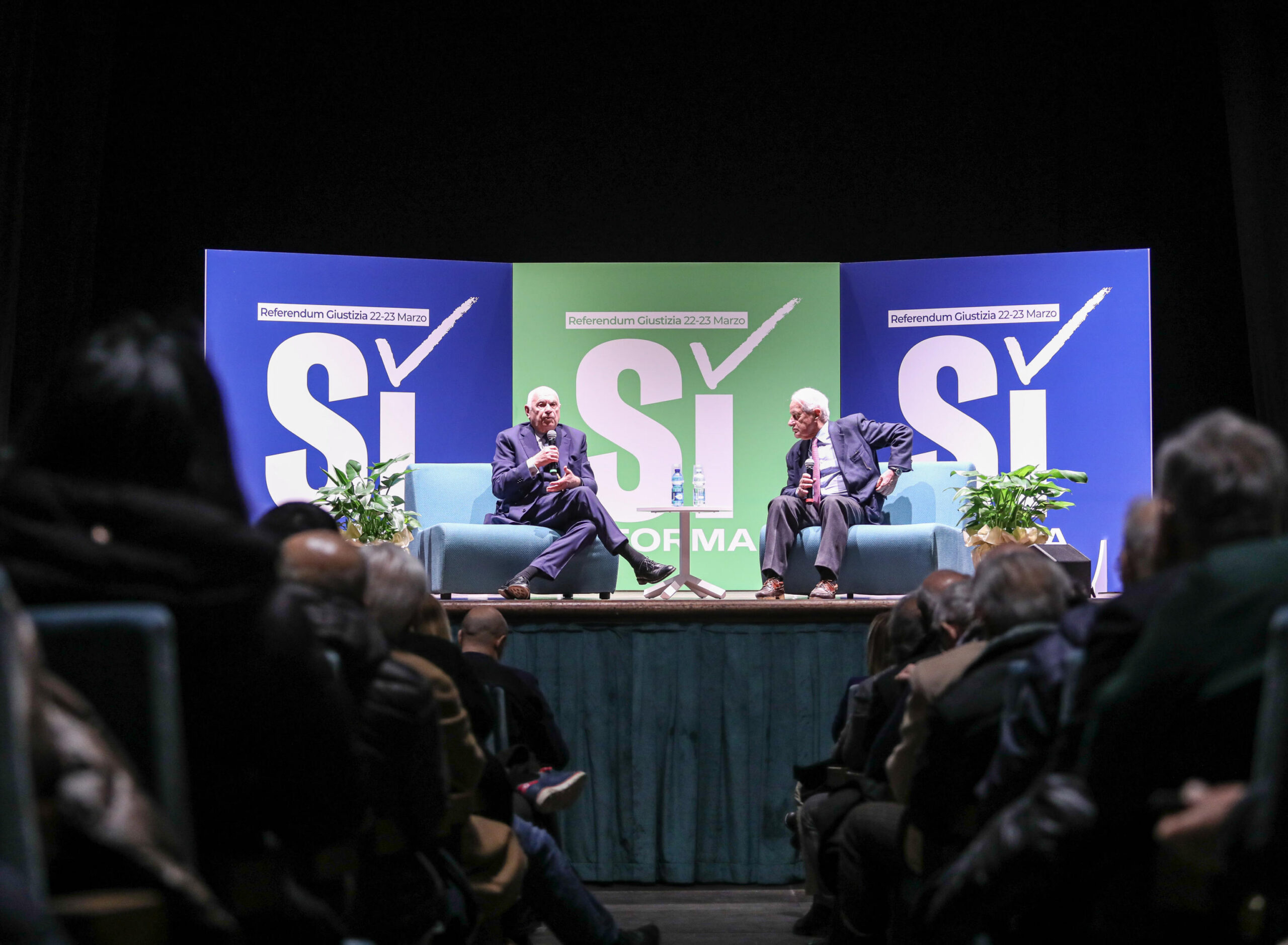 Il referendum sulla magistratura e un Paese che non può più guardarsi l’ombelico