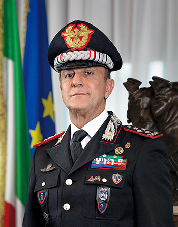 Il Comandante Luongo e lo schiaffo al silenzio dei suicidi 