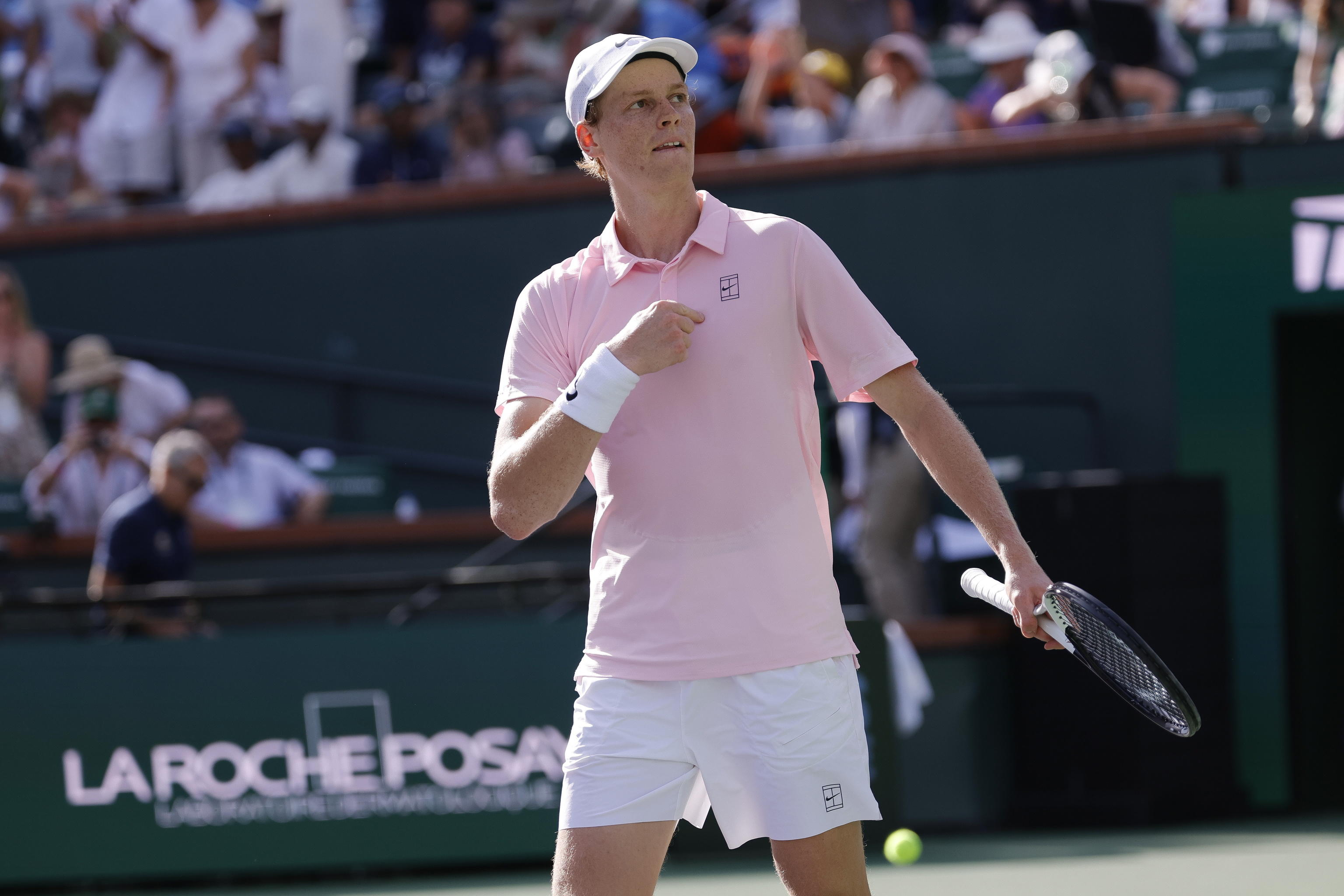 Sinner fenomenale: trionfa a Indian Wells