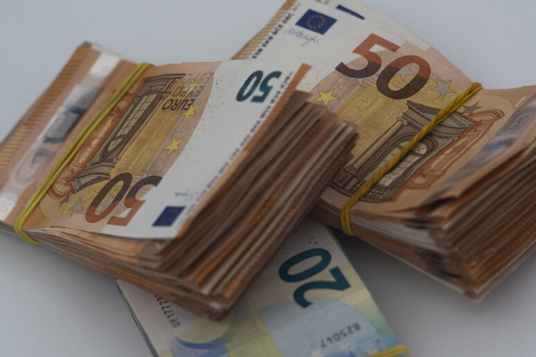 Il debito non è solidarietà: è una promessa di tasse future