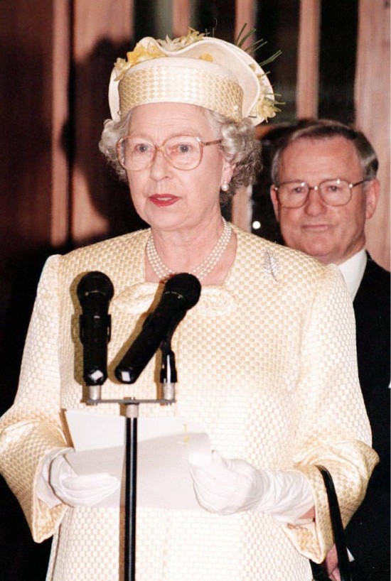 Un romanzo politico che colpisce per lucidità