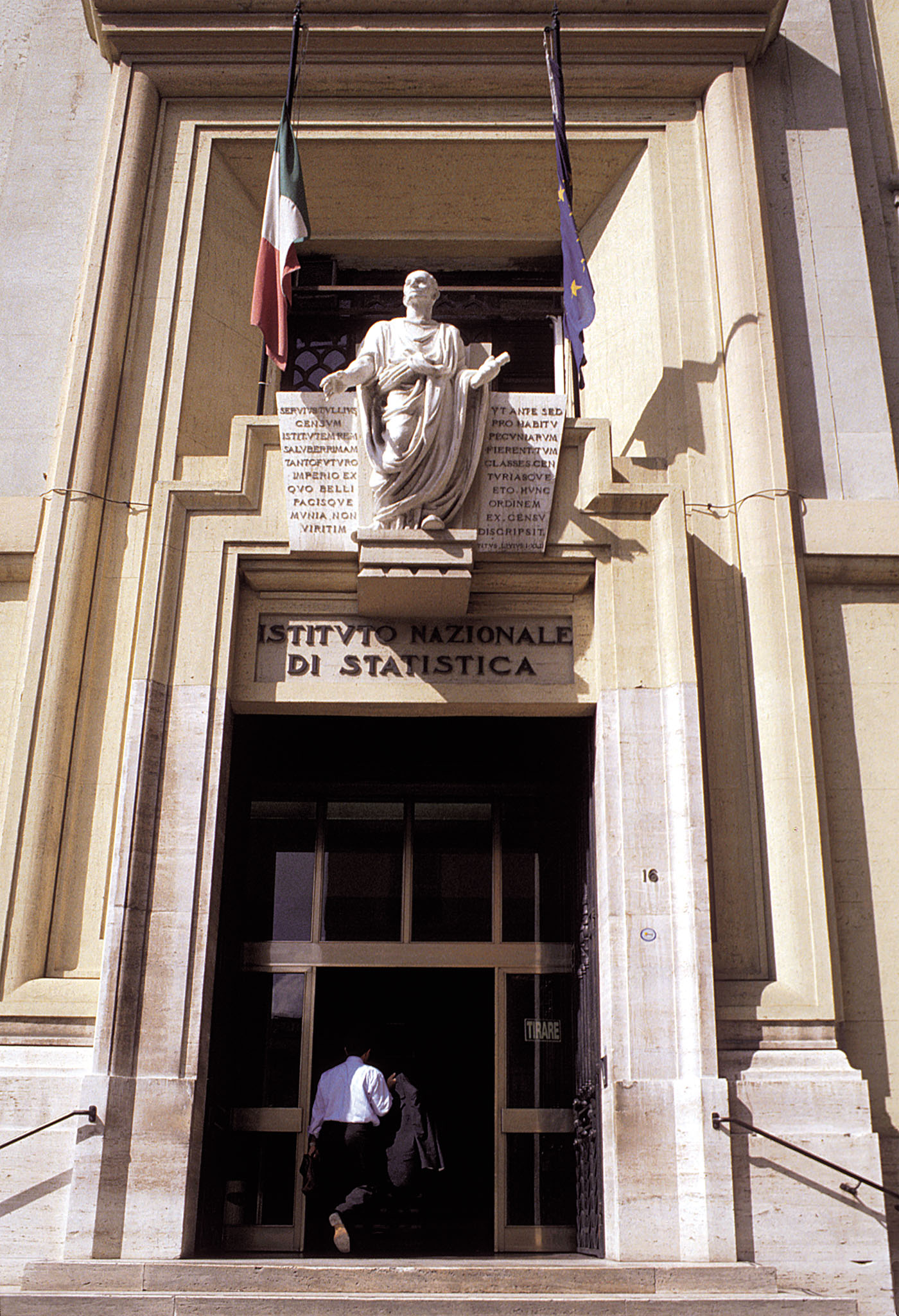 I dati “stimati” dell’Istat: effetti politici 