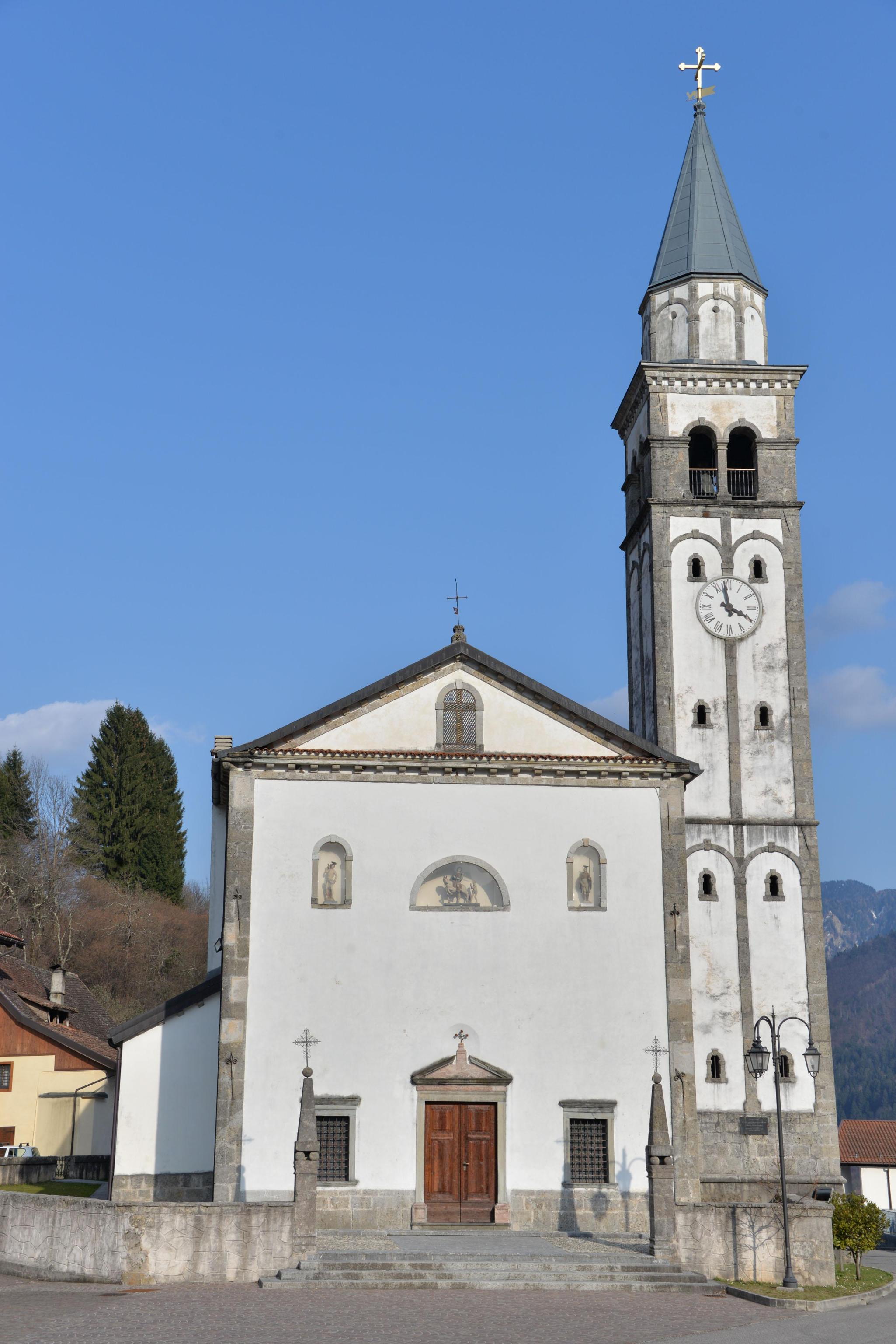 Riapriamo le case chiuse, pardon, le chiese chiuse