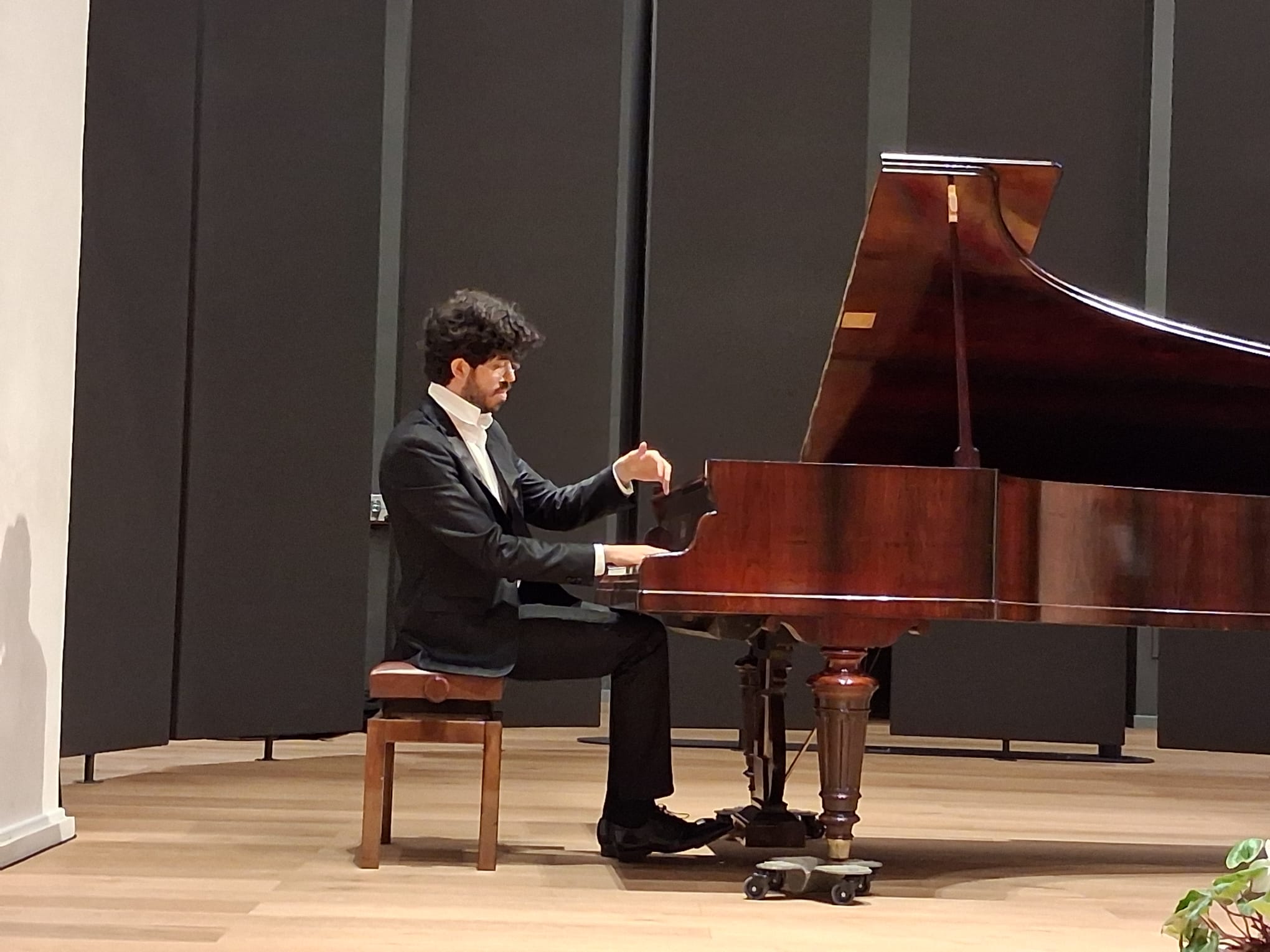 Ruben Micieli, la pop star dalla Sicilia a Liszt e Chopin
