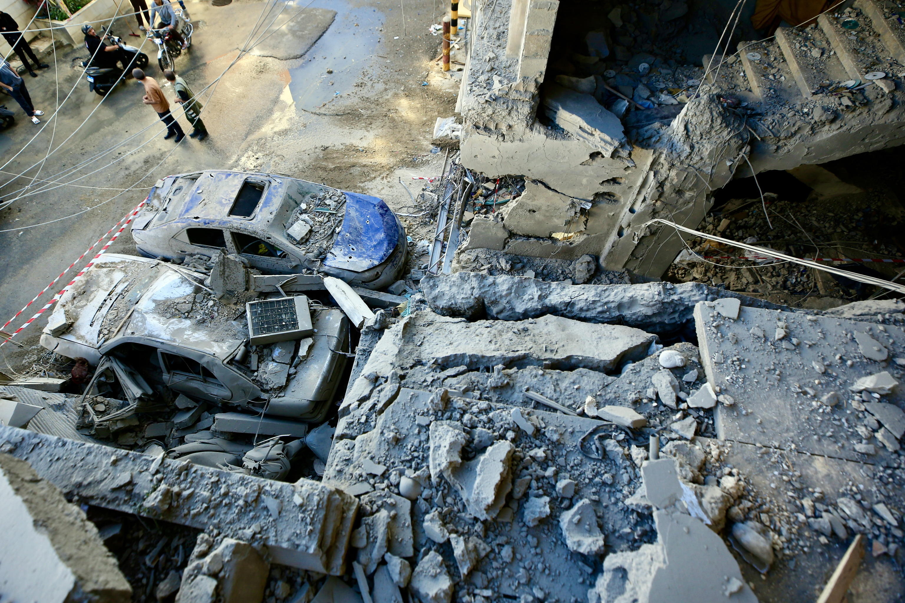Libano: tornano i raid su Beirut
