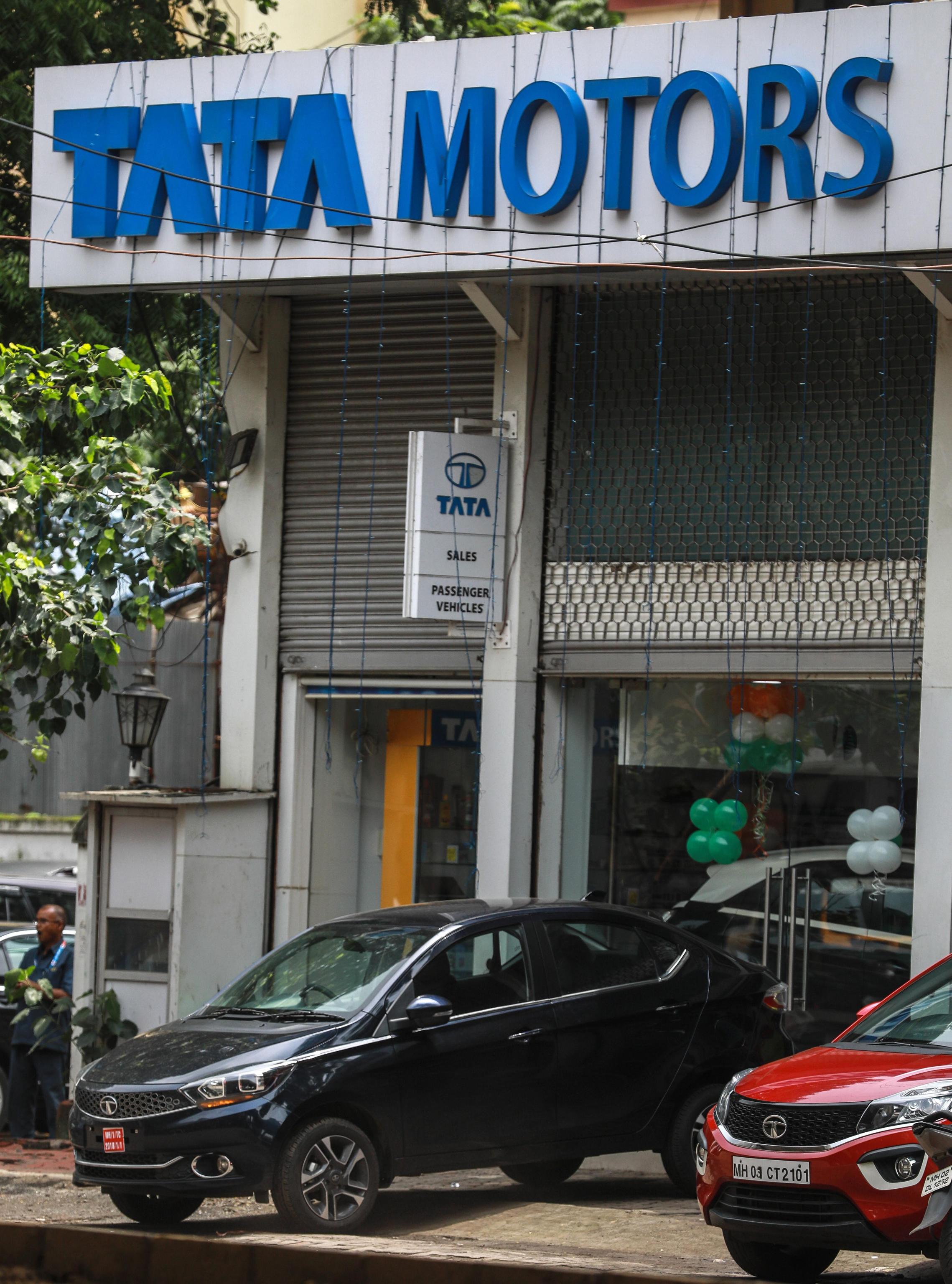 L’India si compra il mondo