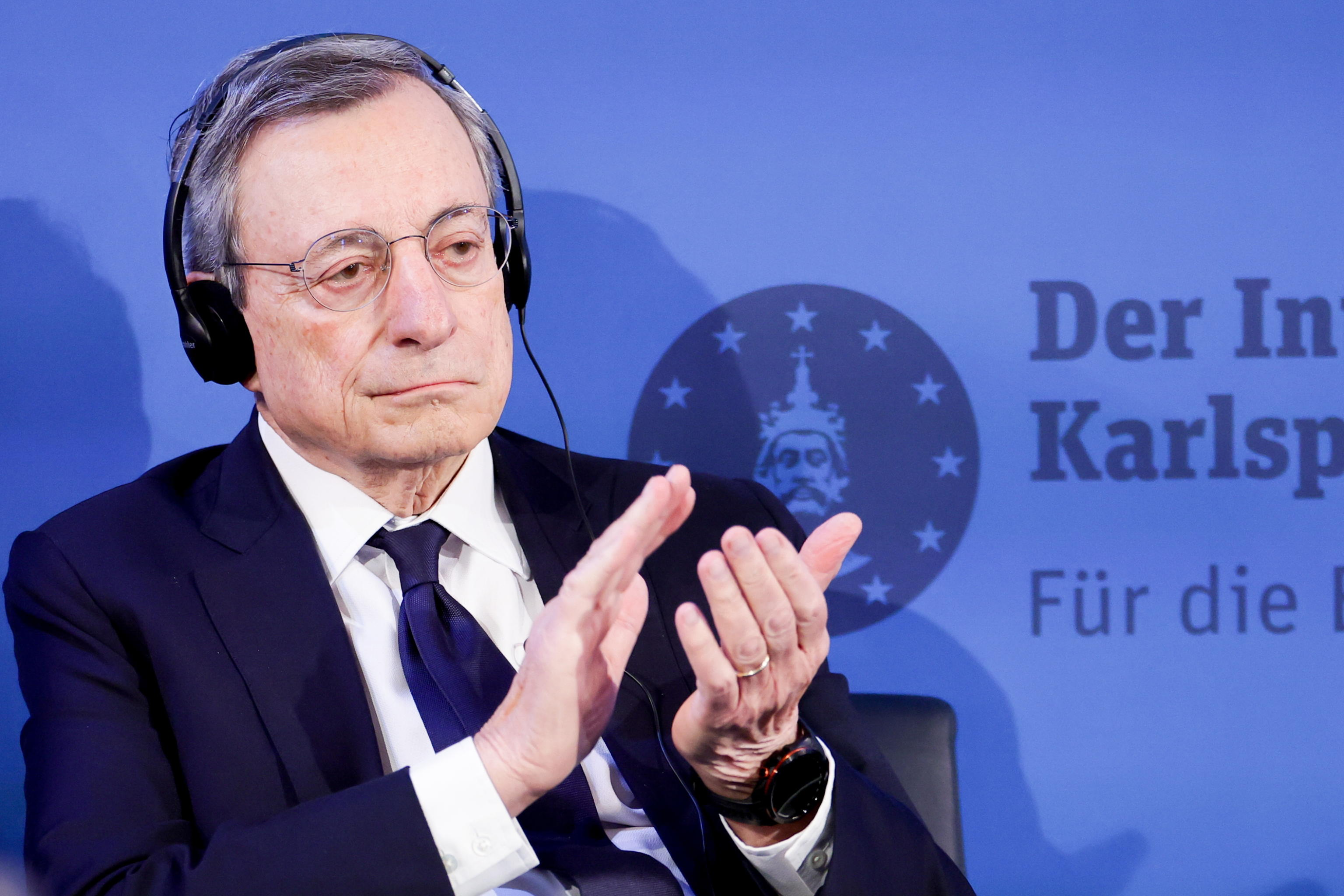 Draghispia danneggia Draghi e cerca la “mandrakata” con Vannacci