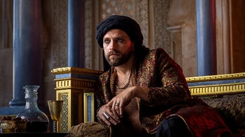 Cervantes icona gay ultima frontiera del “woke” cinematografico