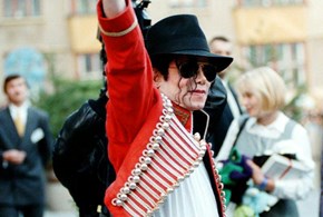 Visioni. “The Michael Jackson Story”, luci e ombre del Re del pop