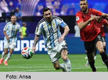 Mondiale: Messi porta l’Argentina ai Quarti di Finale