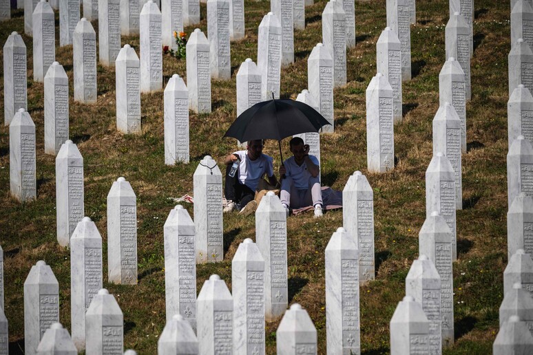 Il giorno in cui Srebrenica fu abbandonata 