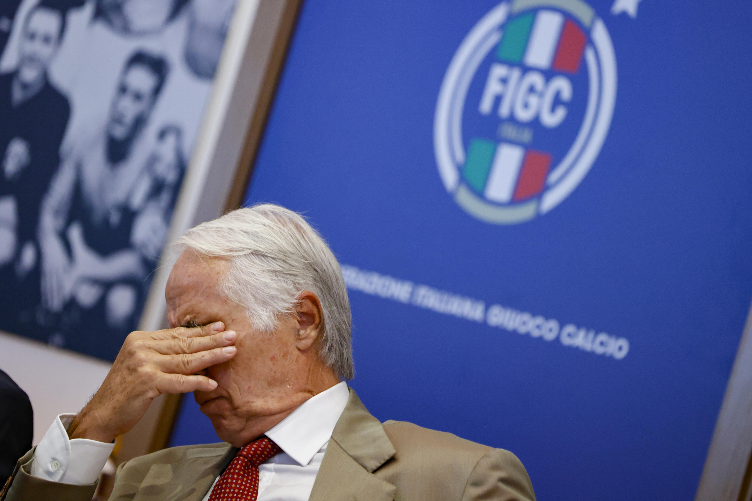 Giornalisti sportivi o ballisti nel pallone?