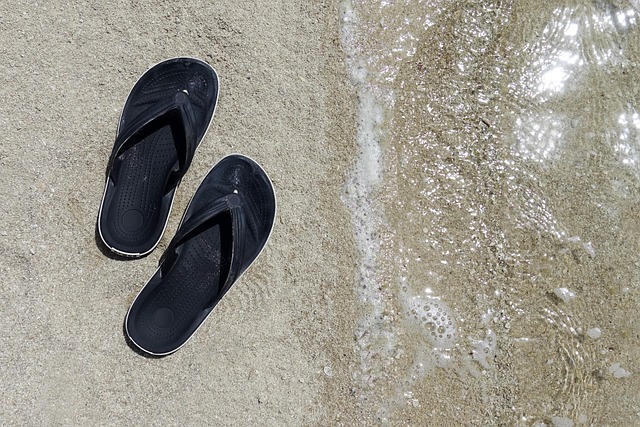 Camminare bene in estate: postura e piedi al sicuro