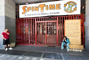 La sacra proprietà violata dalla sinistra allo Spin Time