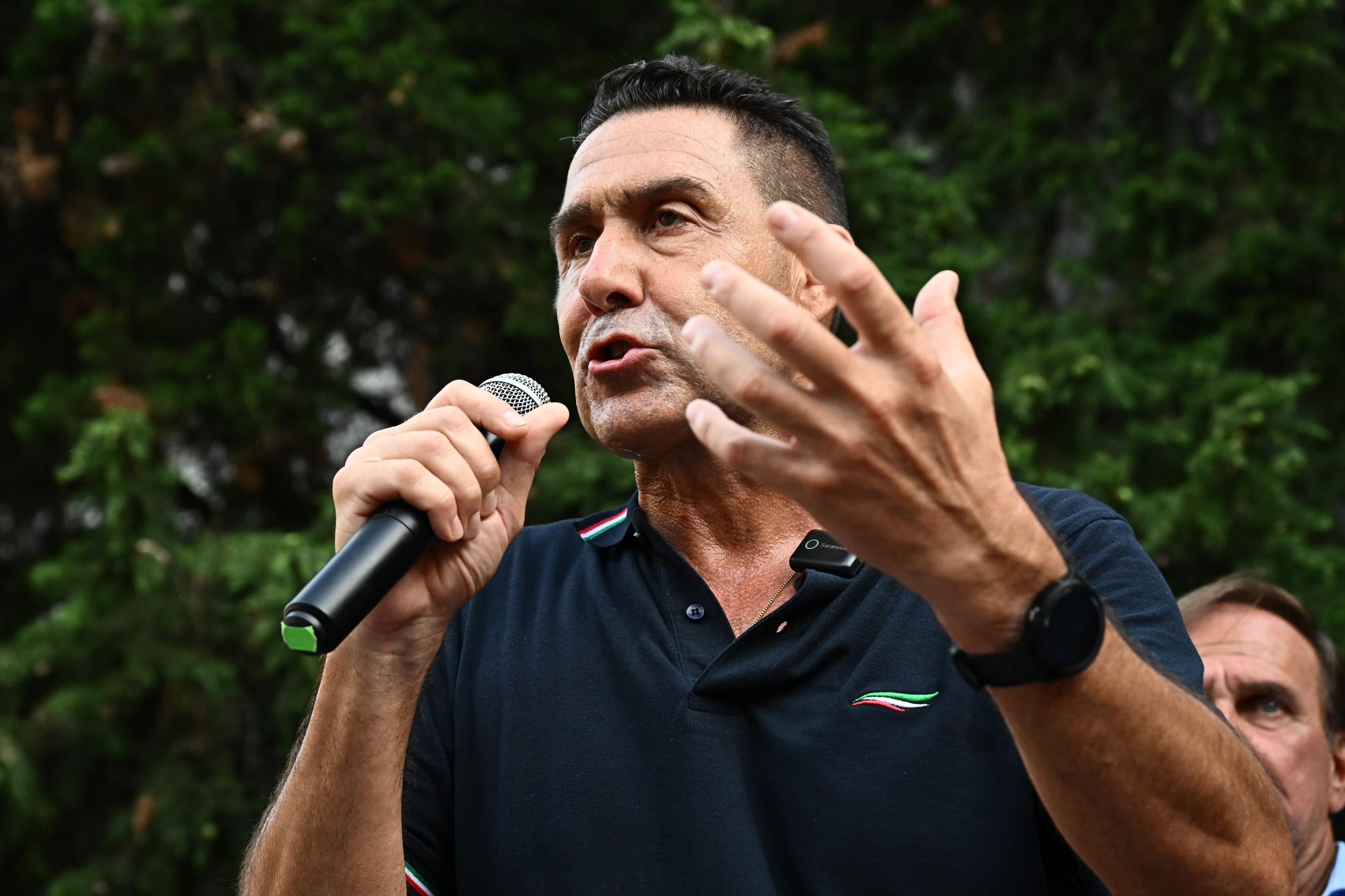 In politica si vince o si perde, Tertium non datur