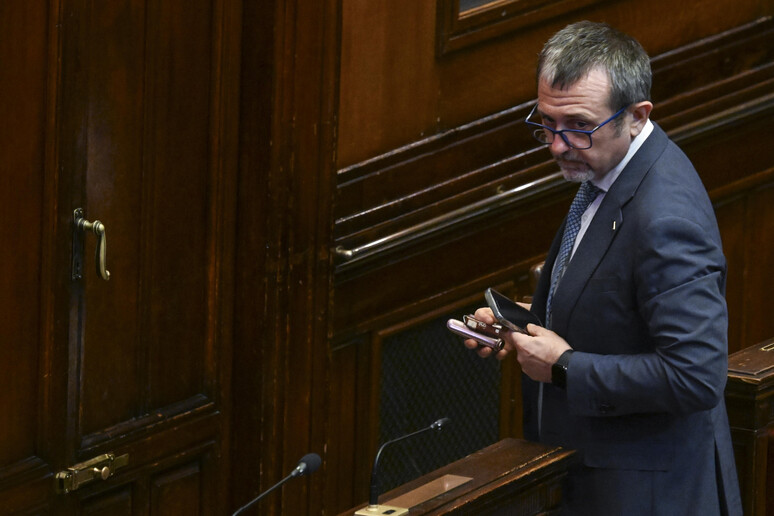 La libertà finisce quando lo Stato pretende di leggere ogni nostra chat