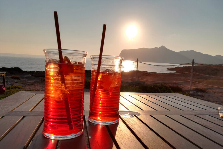 La dipendenza da aperitivo