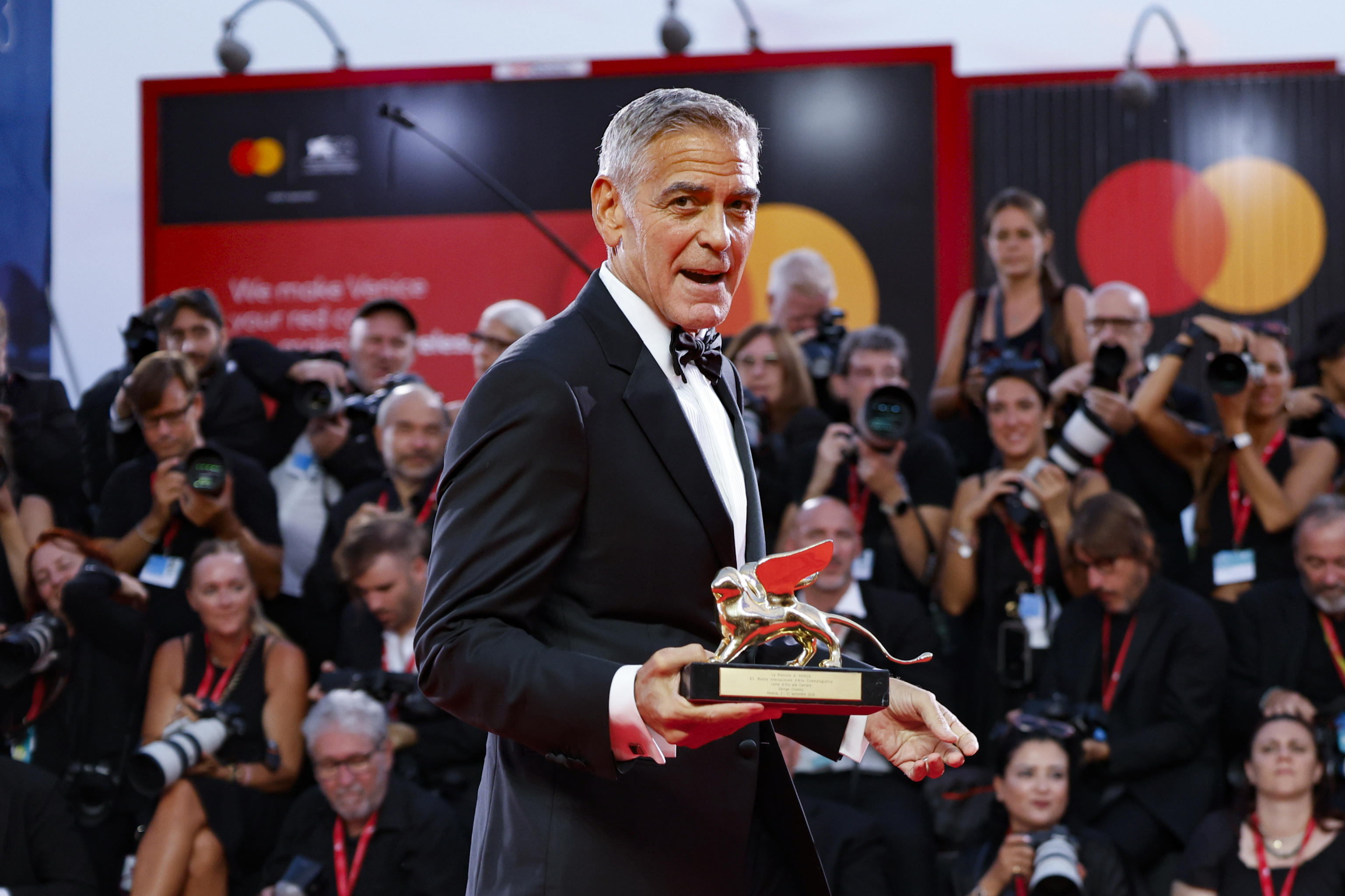 Venezia 83, il primo giorno è di George Clooney