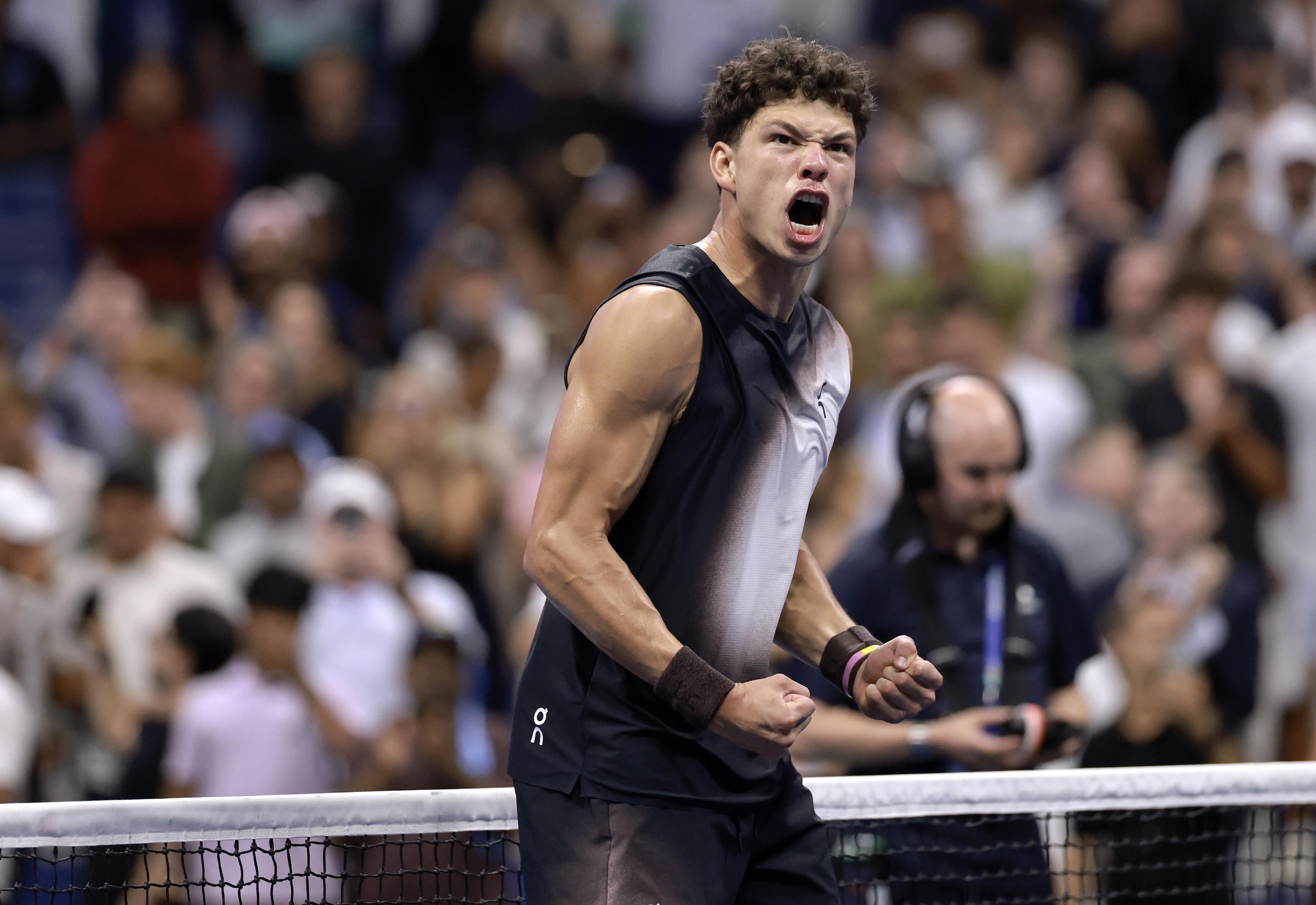 Us Open: Shelton batte Alcaraz in cinque set